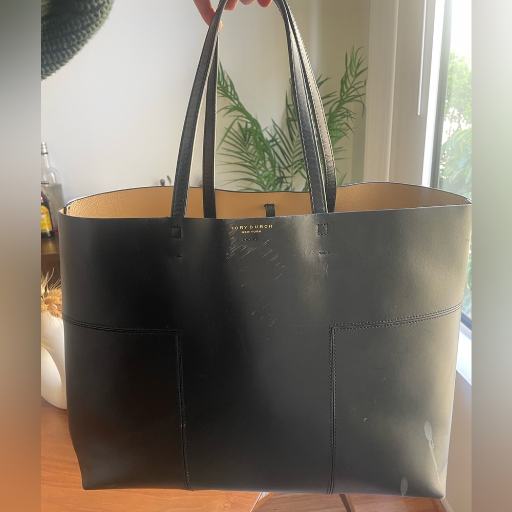 Tory Burch block T black leather tote